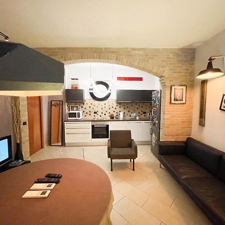 Caronno Pertusella Incortedafabio Design Flat With Bikes מראה חיצוני תמונה